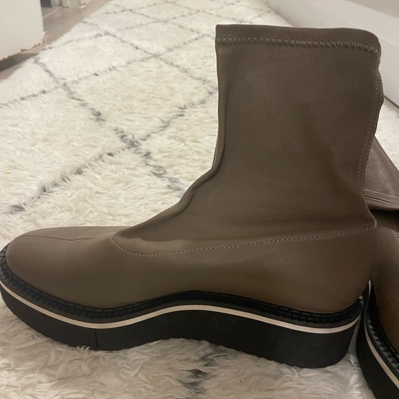 Clergerie luxury designer stretch leather ankle boot size 39 - Picture 10 of 13